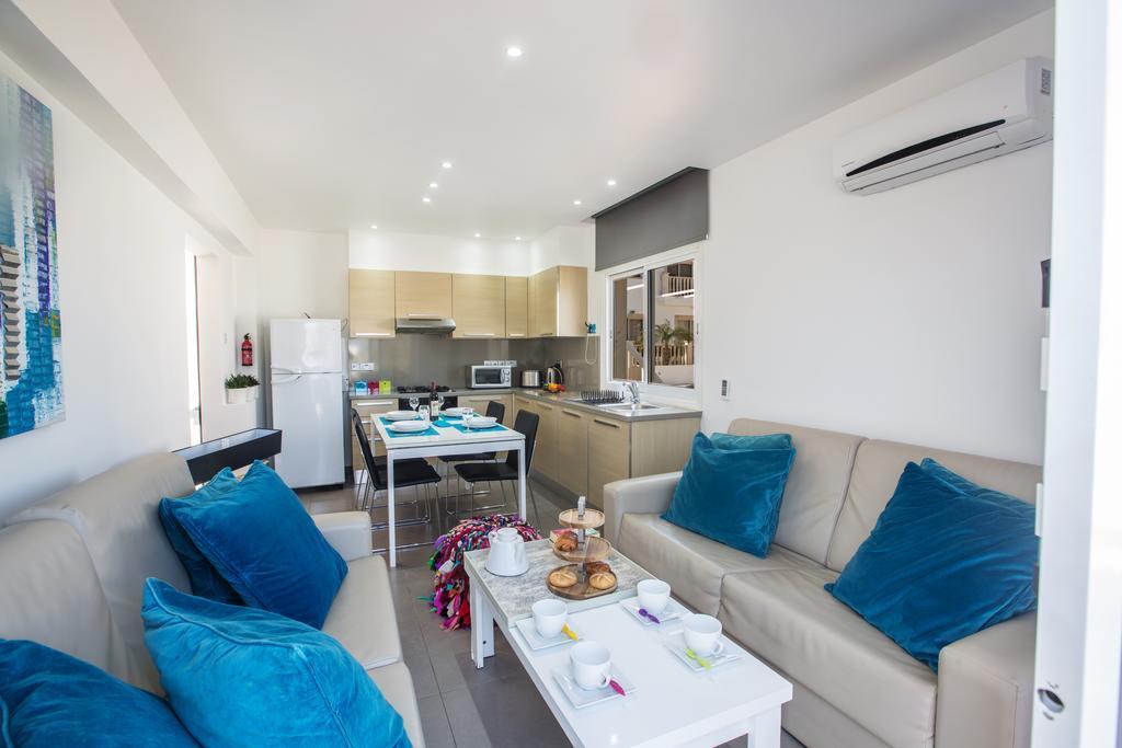 Nicholas Seaview Apartments Протарас Екстериор снимка
