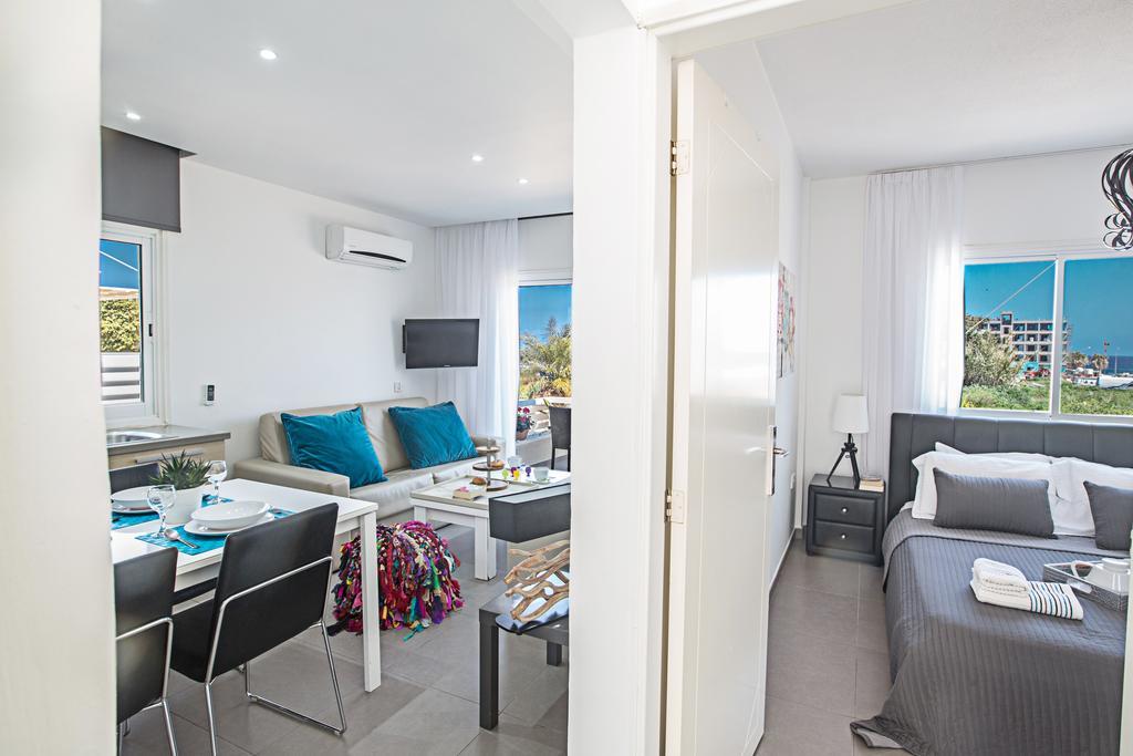 Nicholas Seaview Apartments Протарас Екстериор снимка